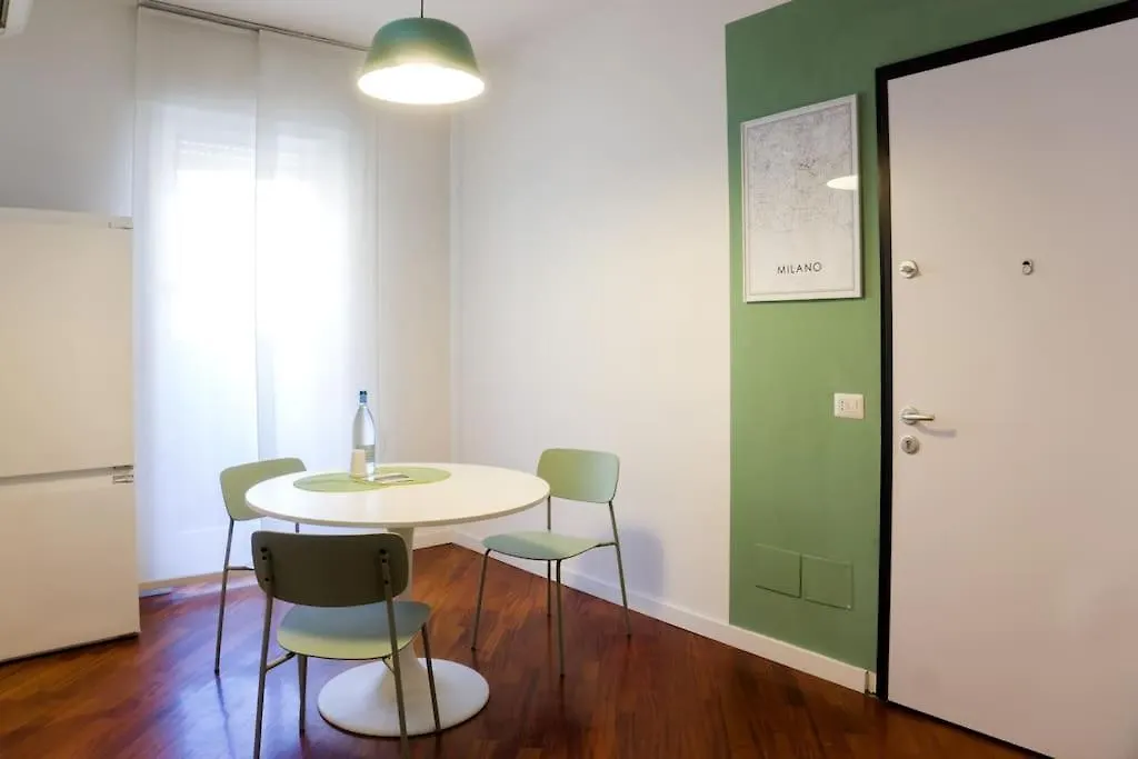 Green House - 20 Min From Milan Center, Free Wifi And Private Parking Italien